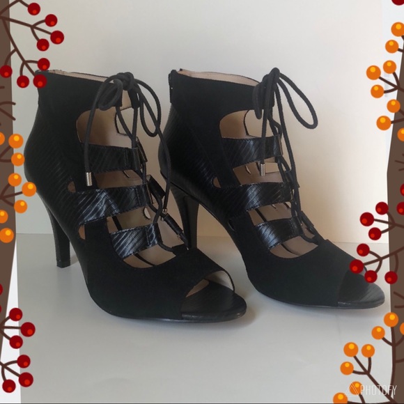 Nine West Laced Heels - Picture 8 of 8